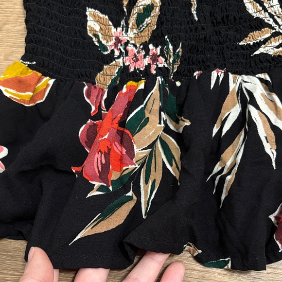 Patrons of Prace Floral Halter Crop Top - Size Large - Picture 4 of 8